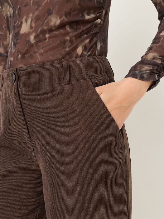 Broek, Mol&eacute;, hi-res