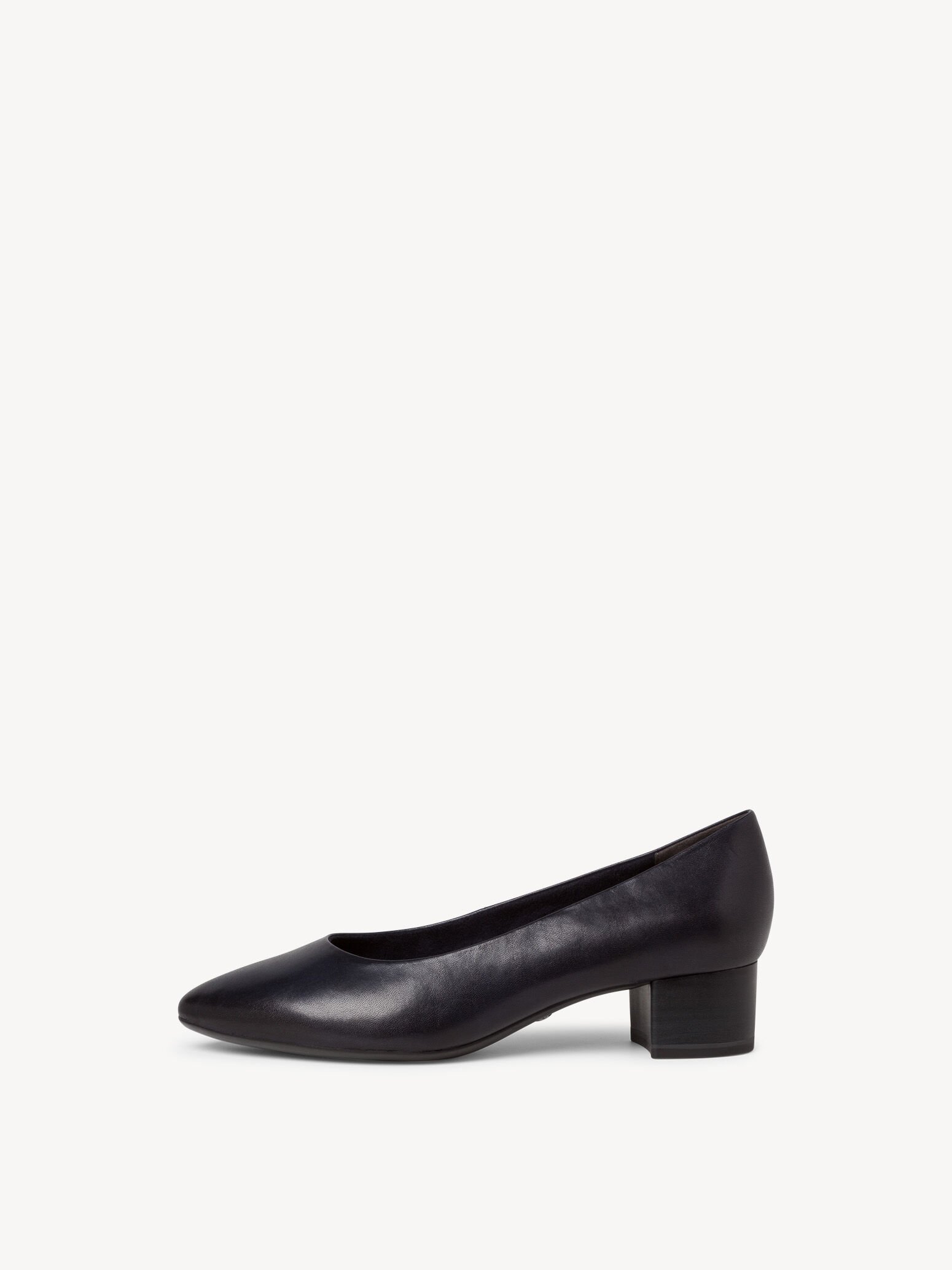 tamaris navy pumps