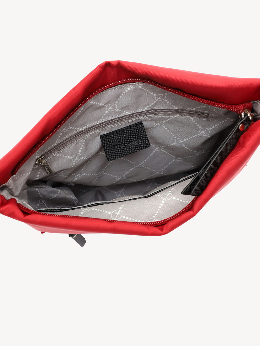 Interieur van rode crossbody tas met binnenzak met ritssluiting