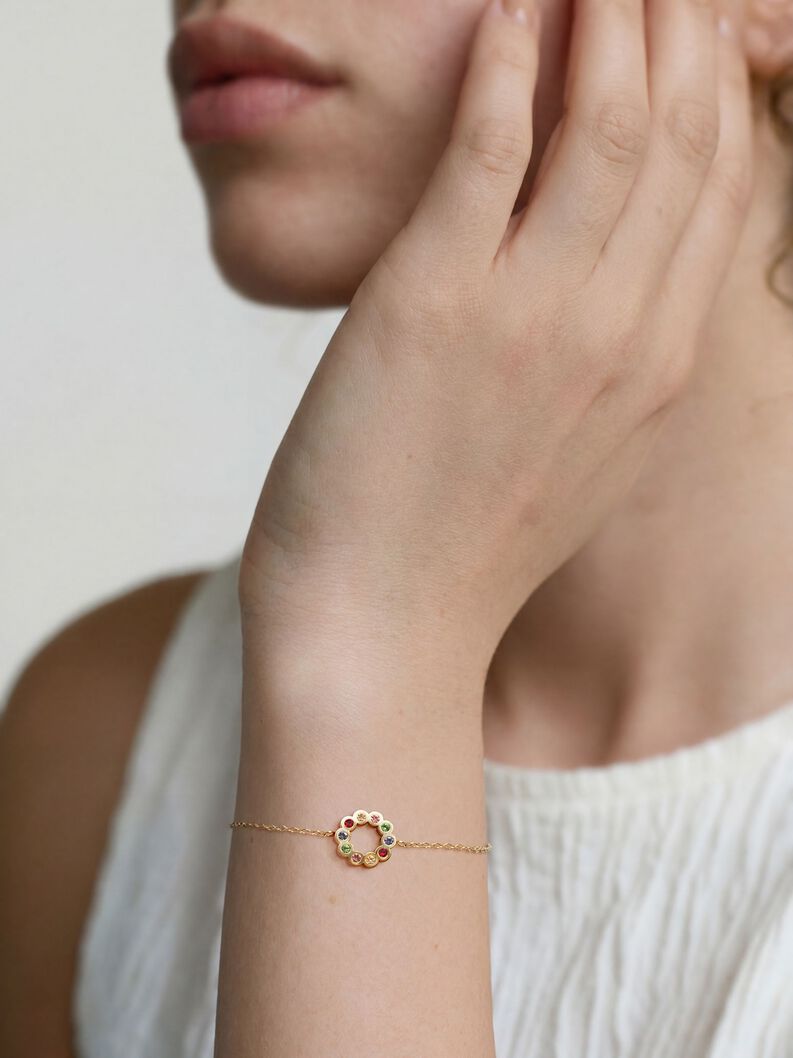 Bracelets - dor&eacute;, or, hi-res