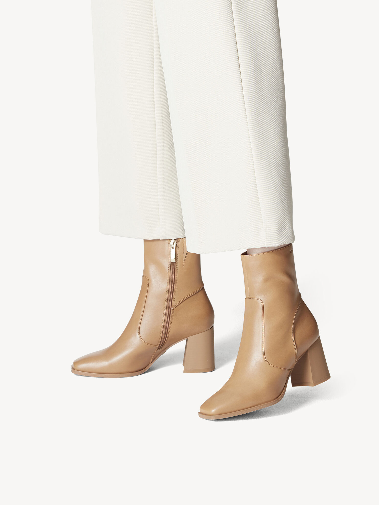 Enkellaarsje 1-1-25001-29: Tamaris Enkellaarsjes online kopen!