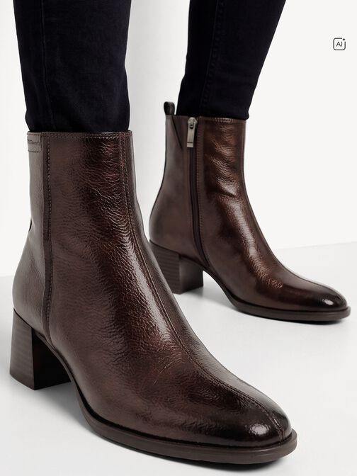 &Mu;&pi;&omicron;&tau;ά&kappa;&iota;&alpha;, BROWN PATENT, hi-res