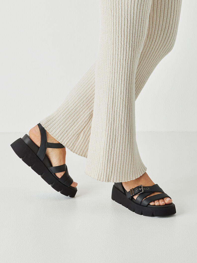 Heeled sandal - black, BLACK, hi-res