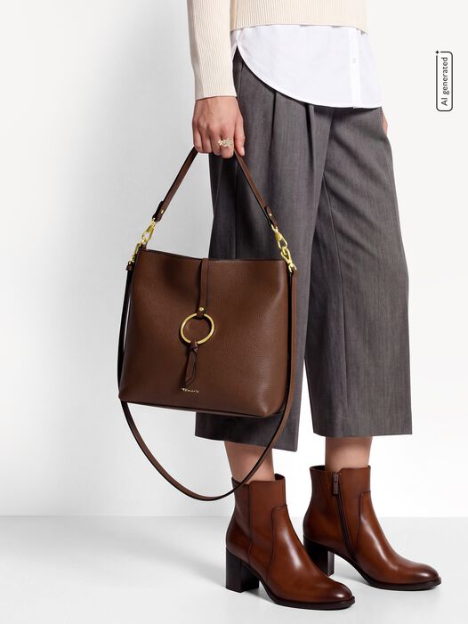 Tas, cognac, hi-res