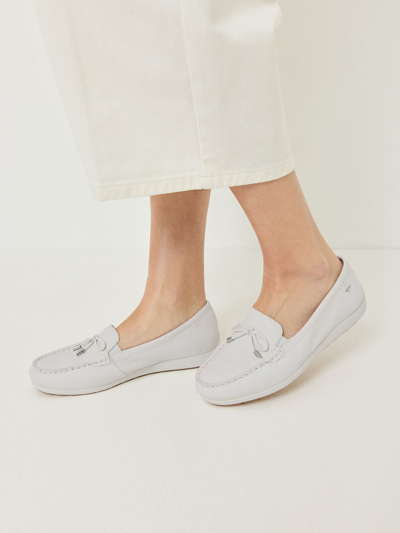 &Pi;&alpha;&nu;&tau;ό&phi;&lambda;&epsilon;&sigmaf;, WHITE NAPPA, hi-res