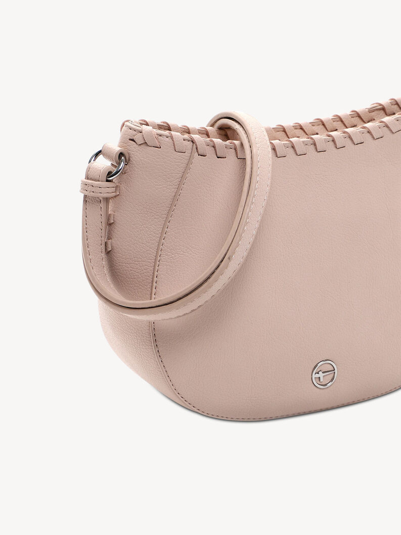 Dettaglio della borsa a tracolla in pelle rosa chiaro con cuciture decorative