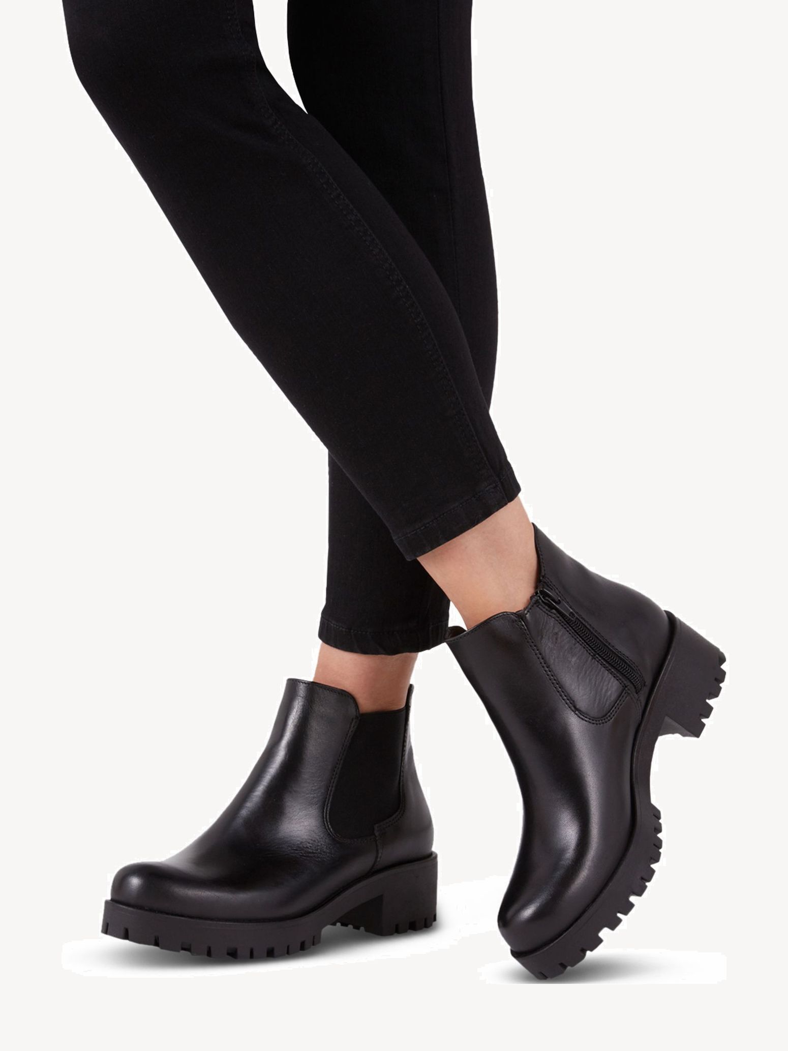 tamaris platform boots