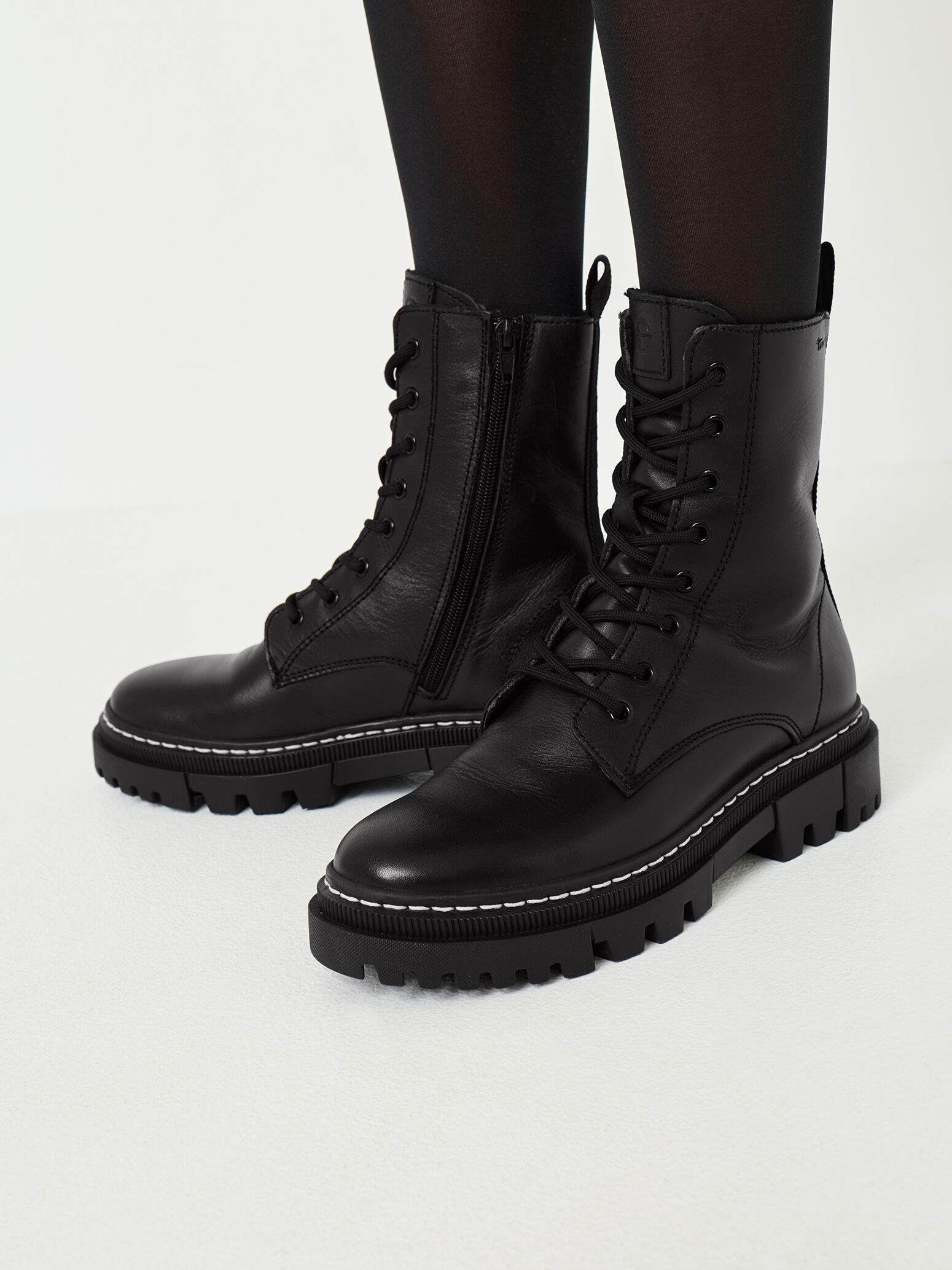 Leather Bootie - black 1-25276-41-003: Buy Tamaris Booties online!