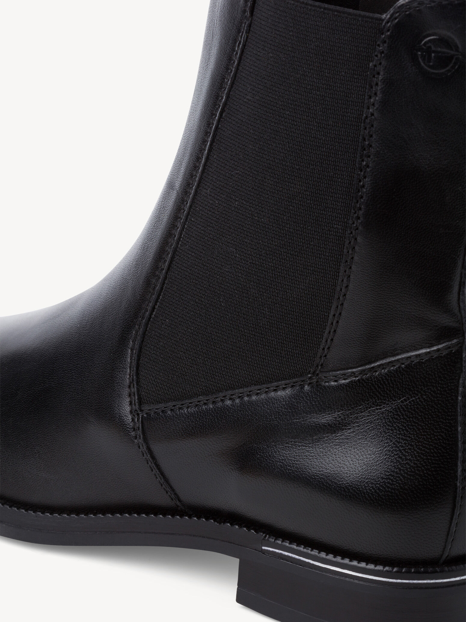 born casco black leather