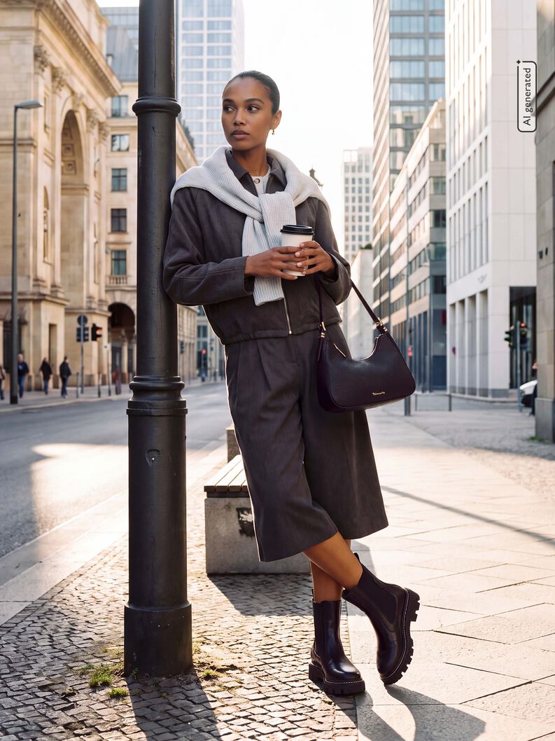 Leather Chelsea boot - black, BLACK, hi-res