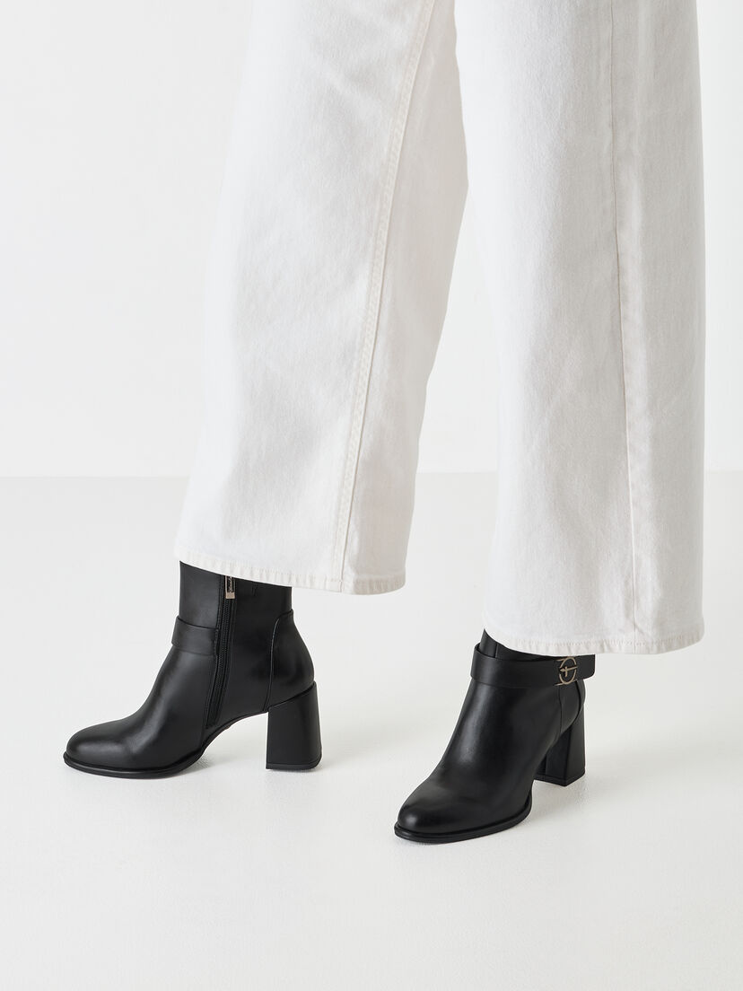 Enkellaarsje - zwart, BLACK, hi-res