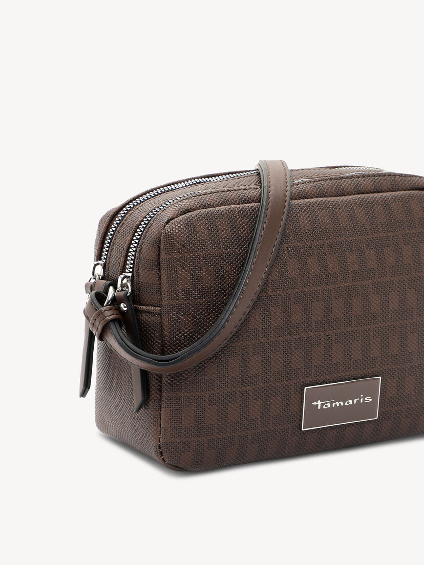 Band- en logodetails op bruine crossbodytas met monogram