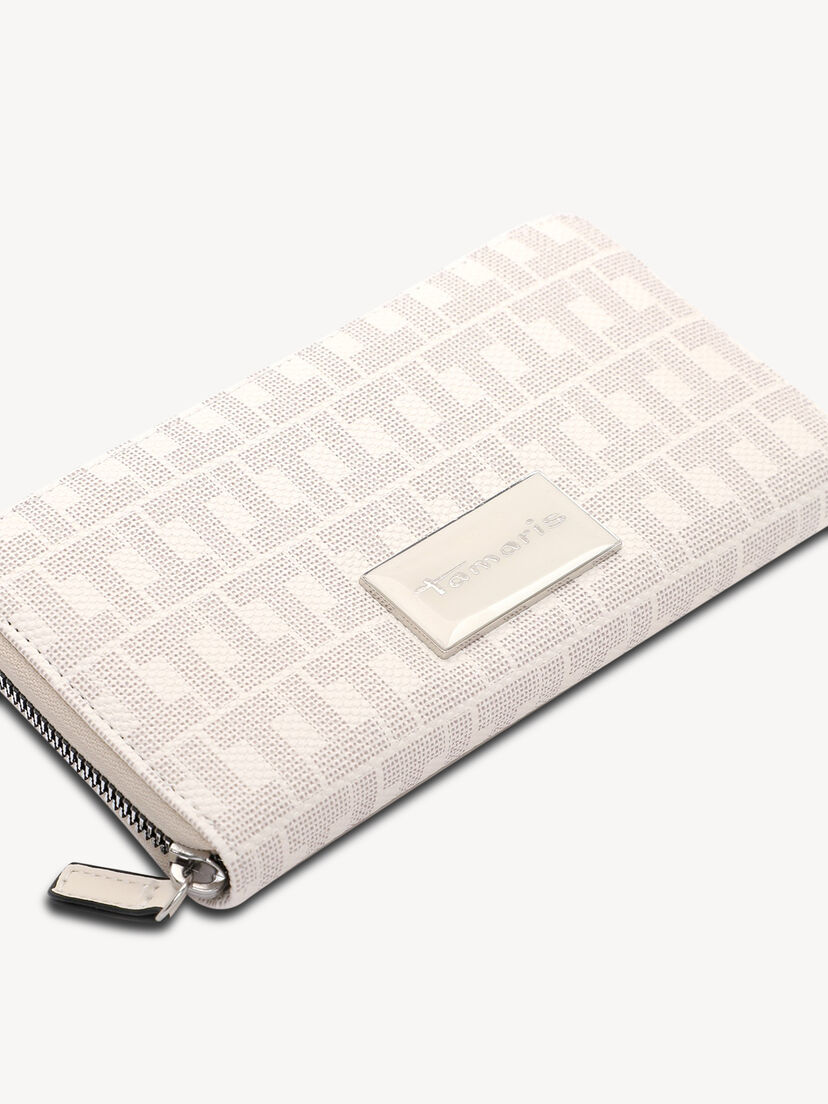 Close-up van beige Tamaris portemonnee met metalen logo en ritssluiting