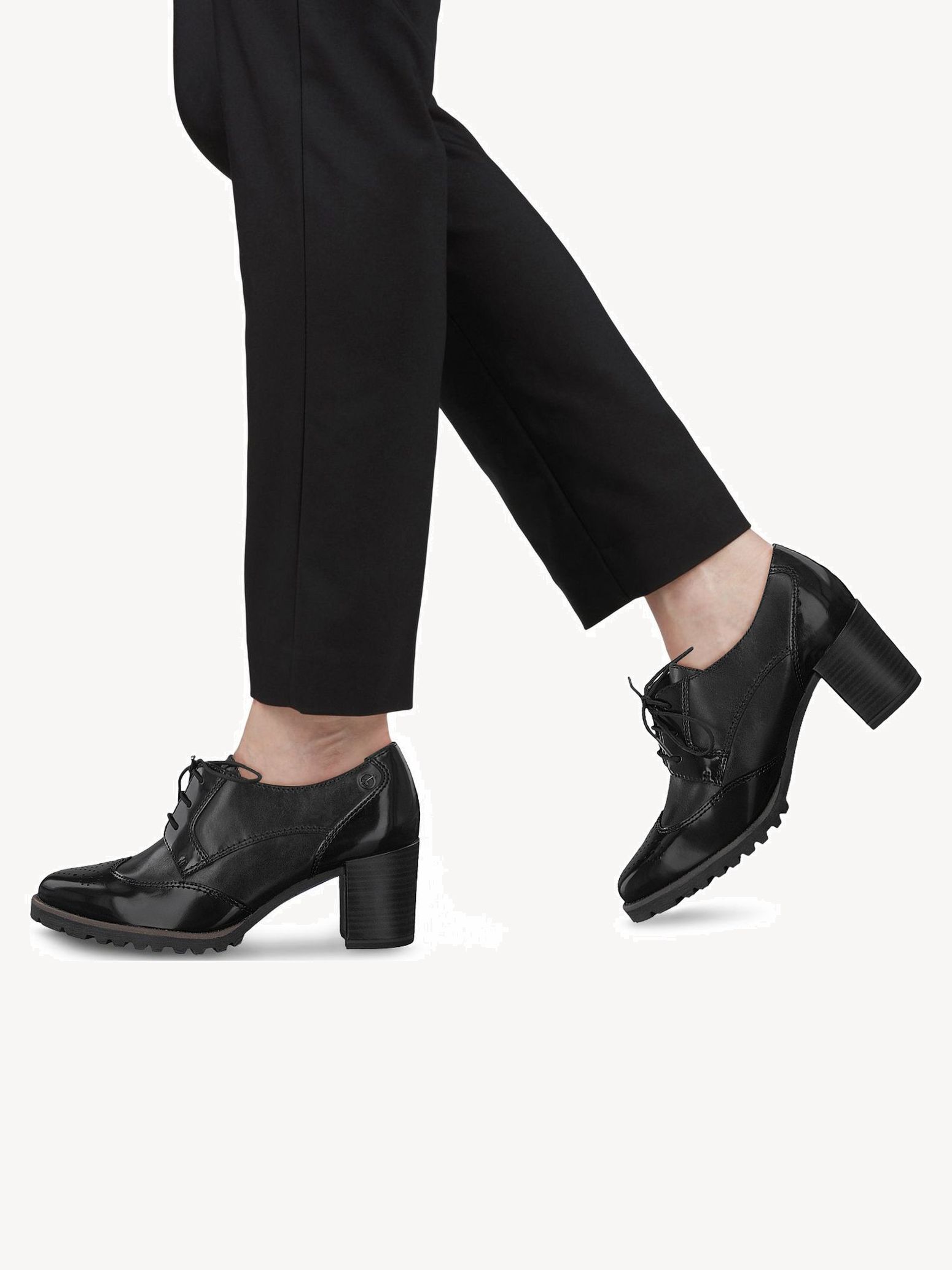 26 Silver White 115 - Women's shoes - Trainers TAMARIS - adidas schoenen  mannen boots outlet - IetpShops - 24711 - 1 - Sneakers | Low shoes