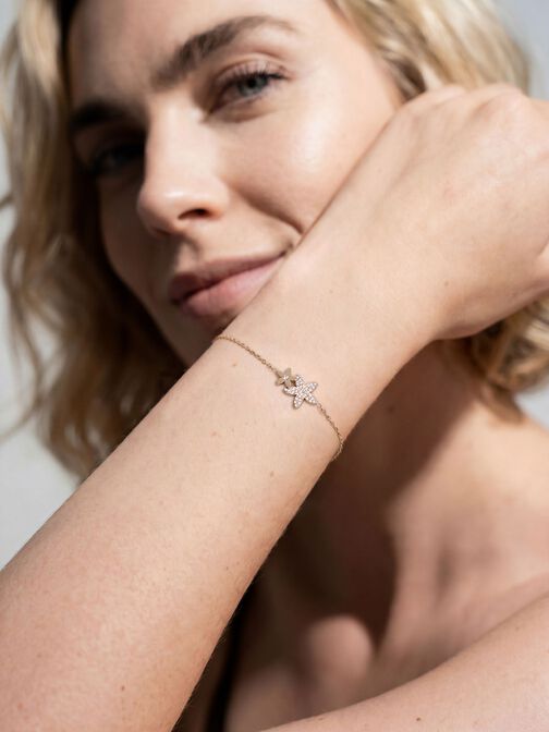 Bracelets, or, hi-res