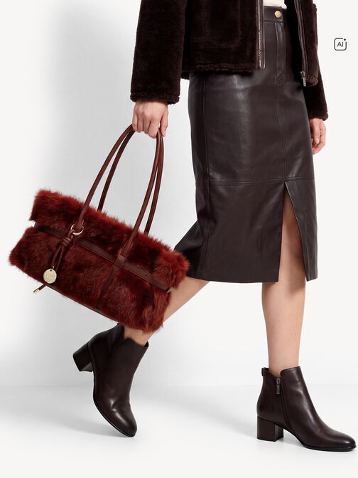 Shopper, wine, hi-res