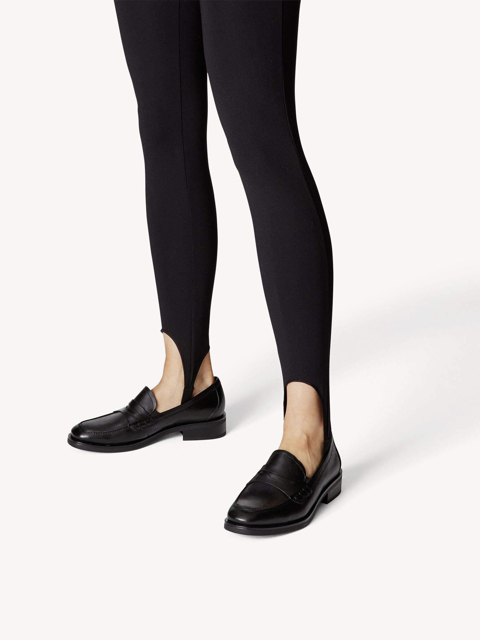 Instappers 1-1-24300-27: Tamaris Lage schoenen online kopen!