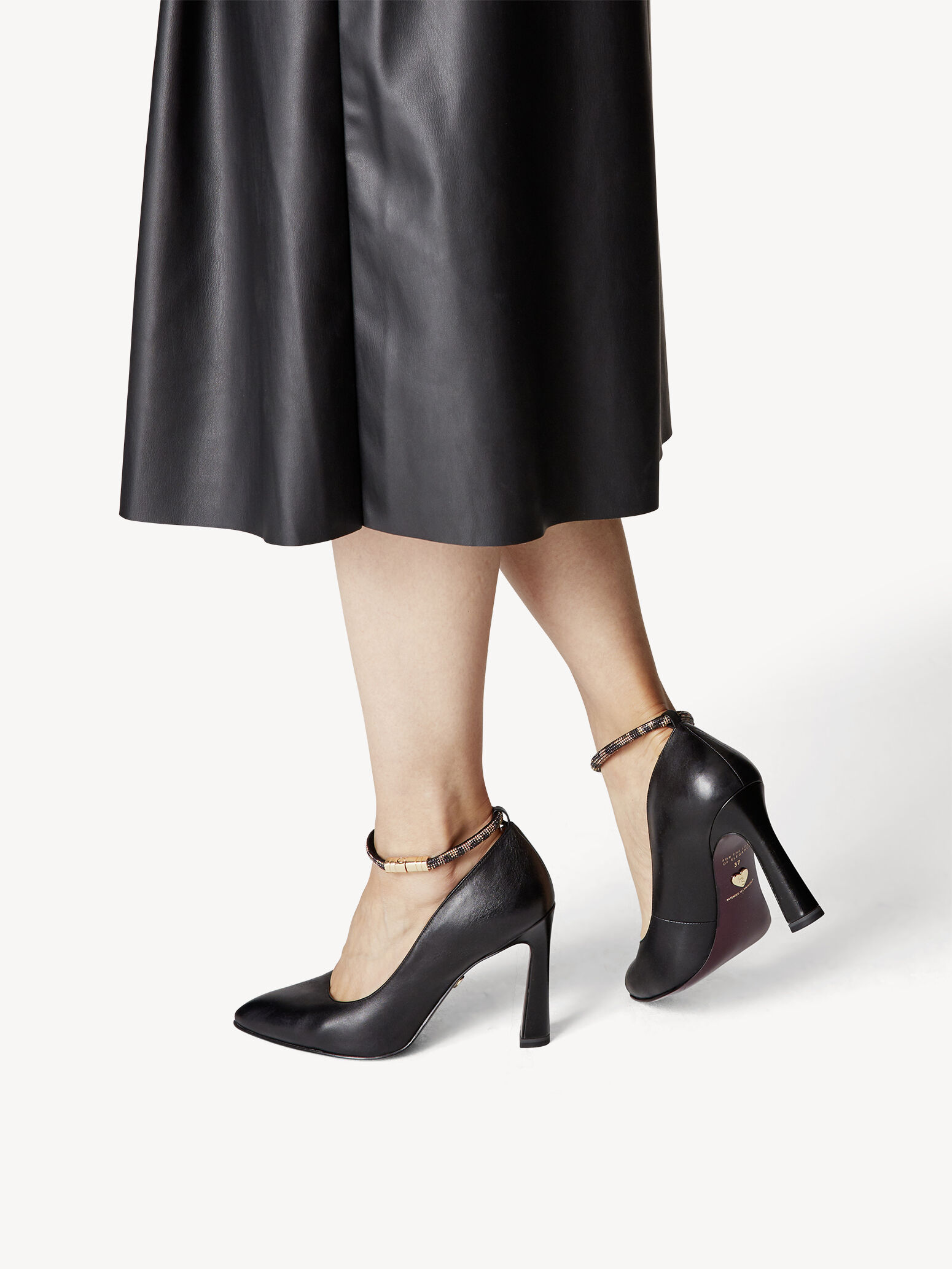 Tamaris Pump Dames Zwart | 38 - Schoenen.nl