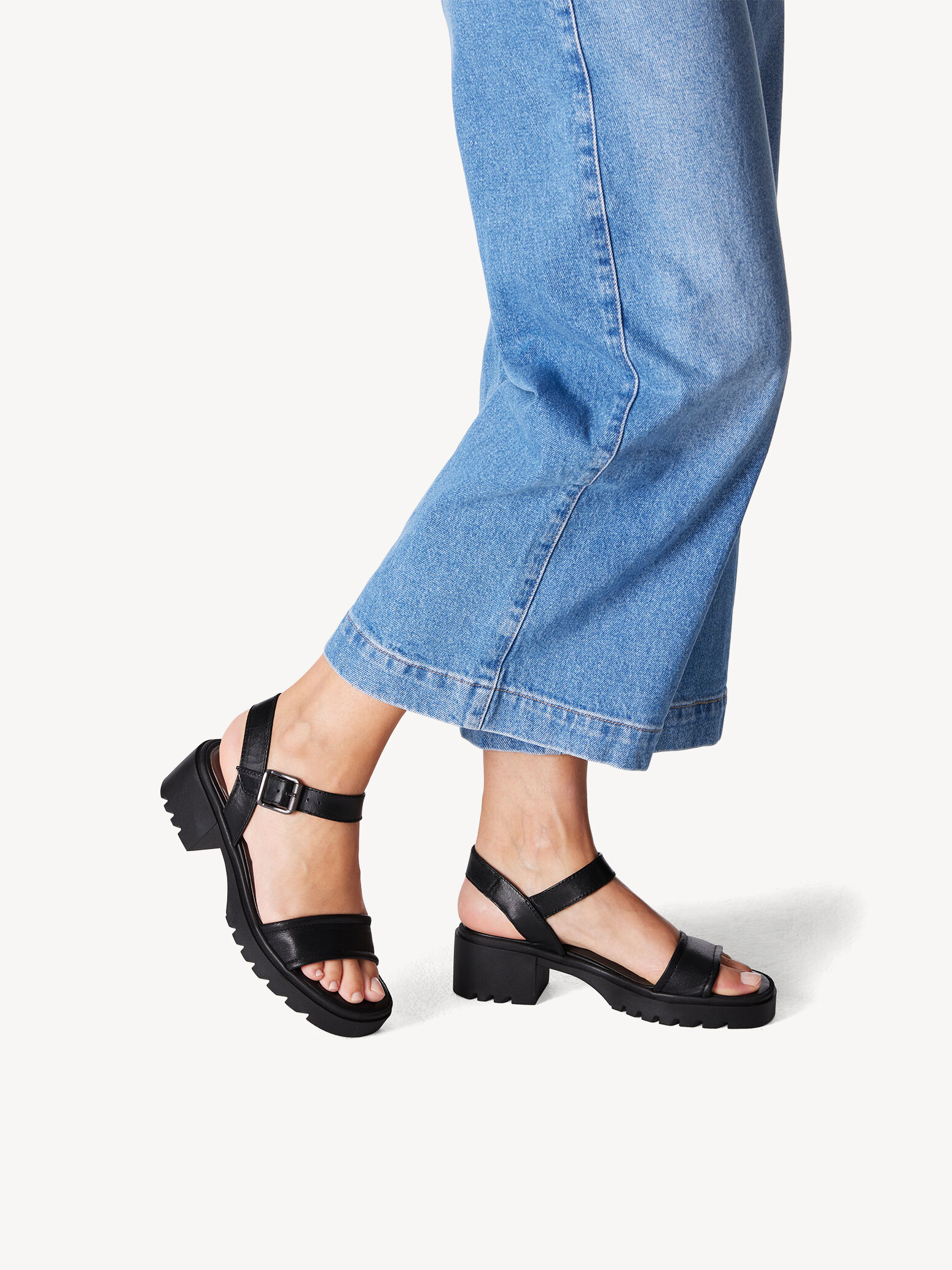 Ledersandalette - schwarz 1-28025-42-001: Tamaris Sandalen online 