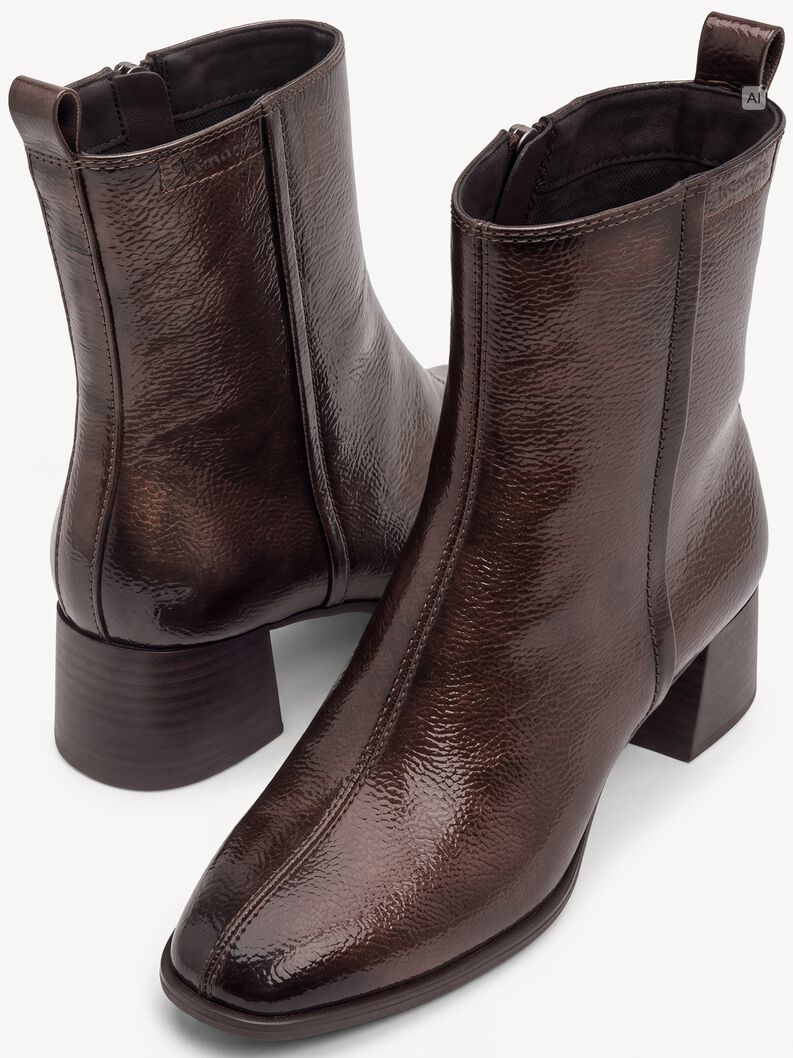 &Mu;&pi;&omicron;&tau;ά&kappa;&iota;&alpha; - &kappa;&alpha;&phi;έ, BROWN PATENT, hi-res