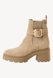 Chelsea boots