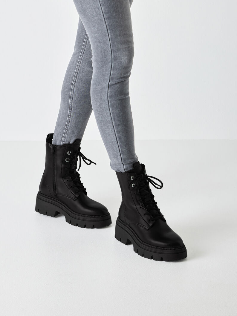 Lace Up Tamaris Black Leather Ankle Boots Leather Biker Ankle