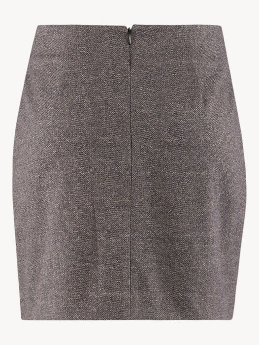 Rok, Black Fox, hi-res