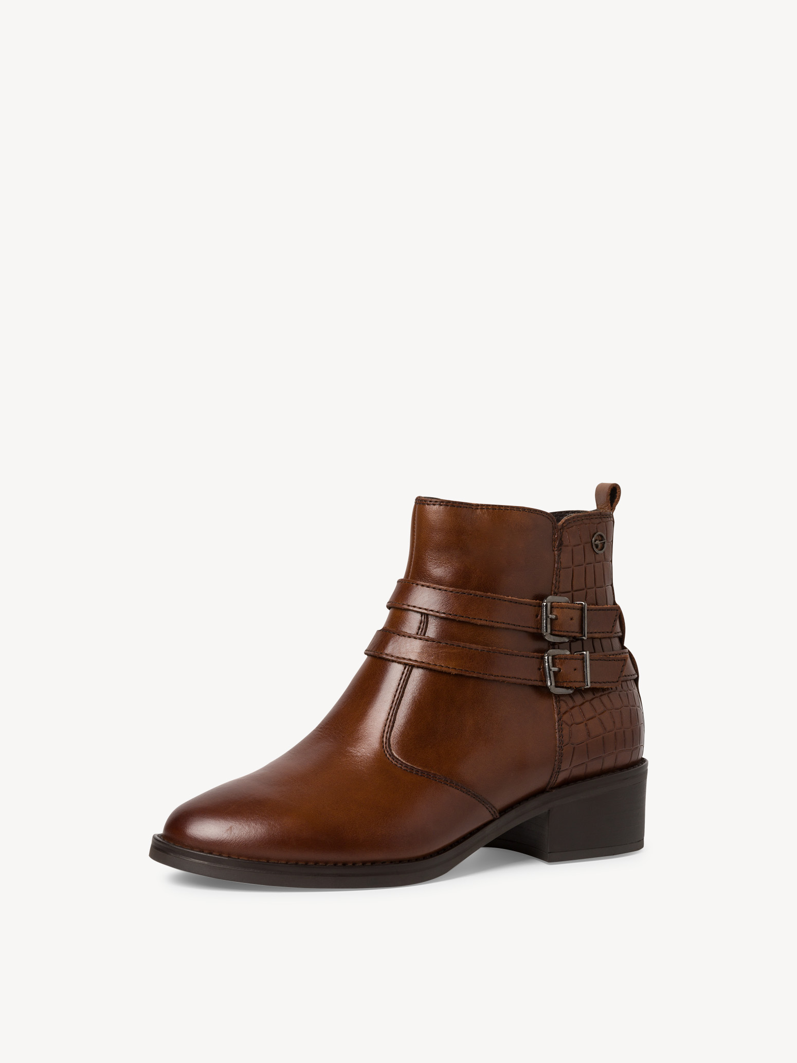 Clarks artisan leather ankle hot sale boots