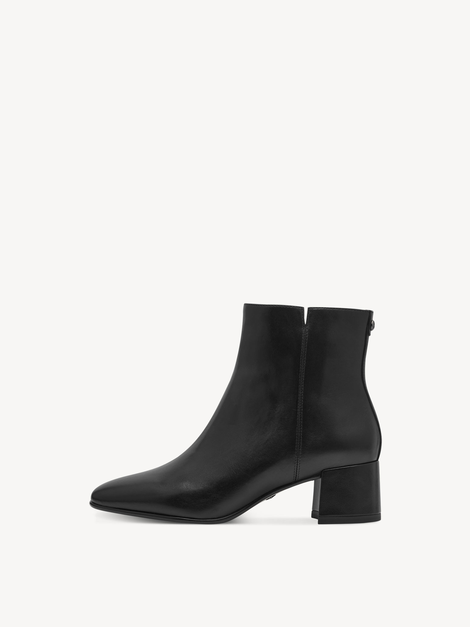 Leather Bootie - black